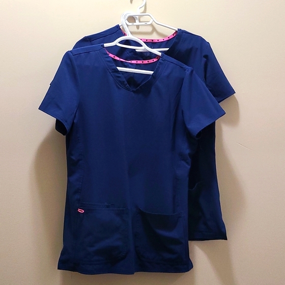 HeartSoul V-neck scrub tops - Picture 3 of 5